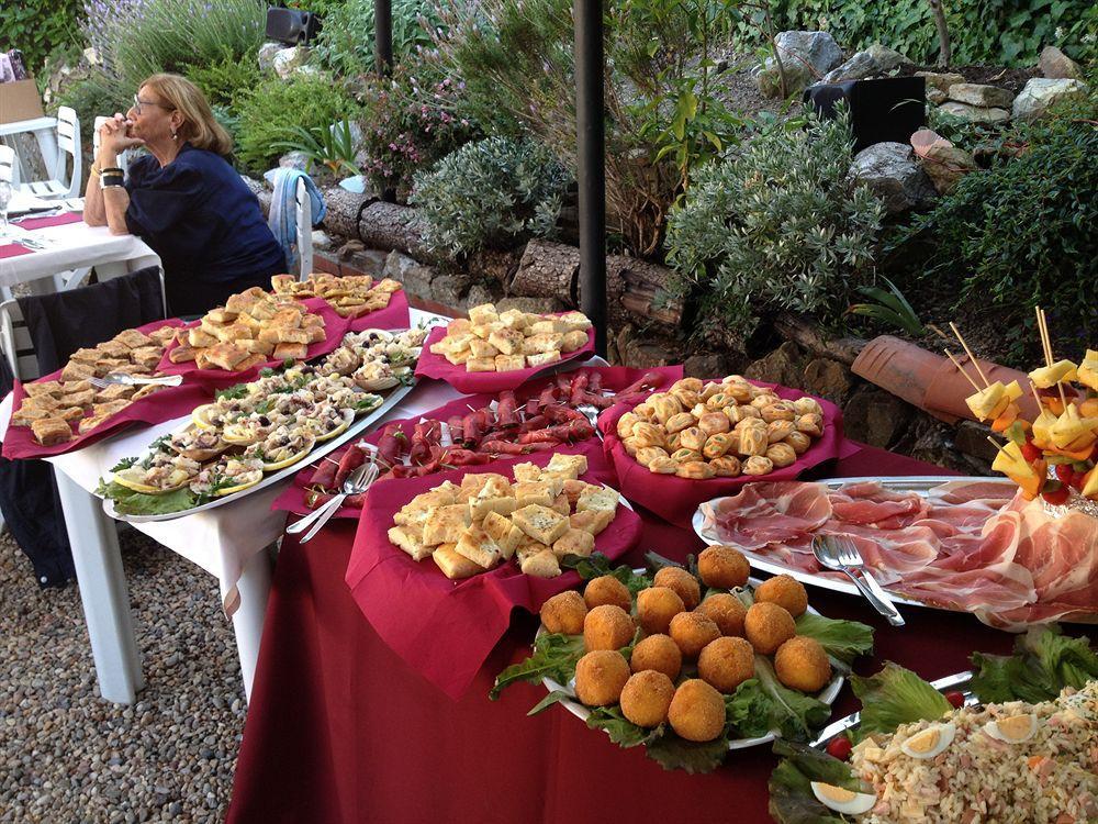 Hotel Ristorante Il Caminetto Diano Marina Extérieur photo