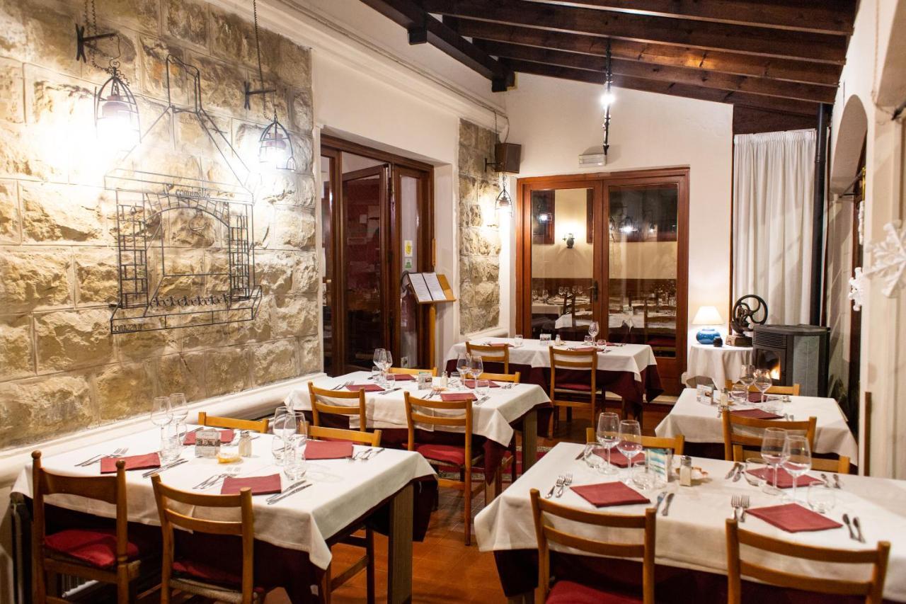 Hotel Ristorante Il Caminetto Diano Marina Extérieur photo