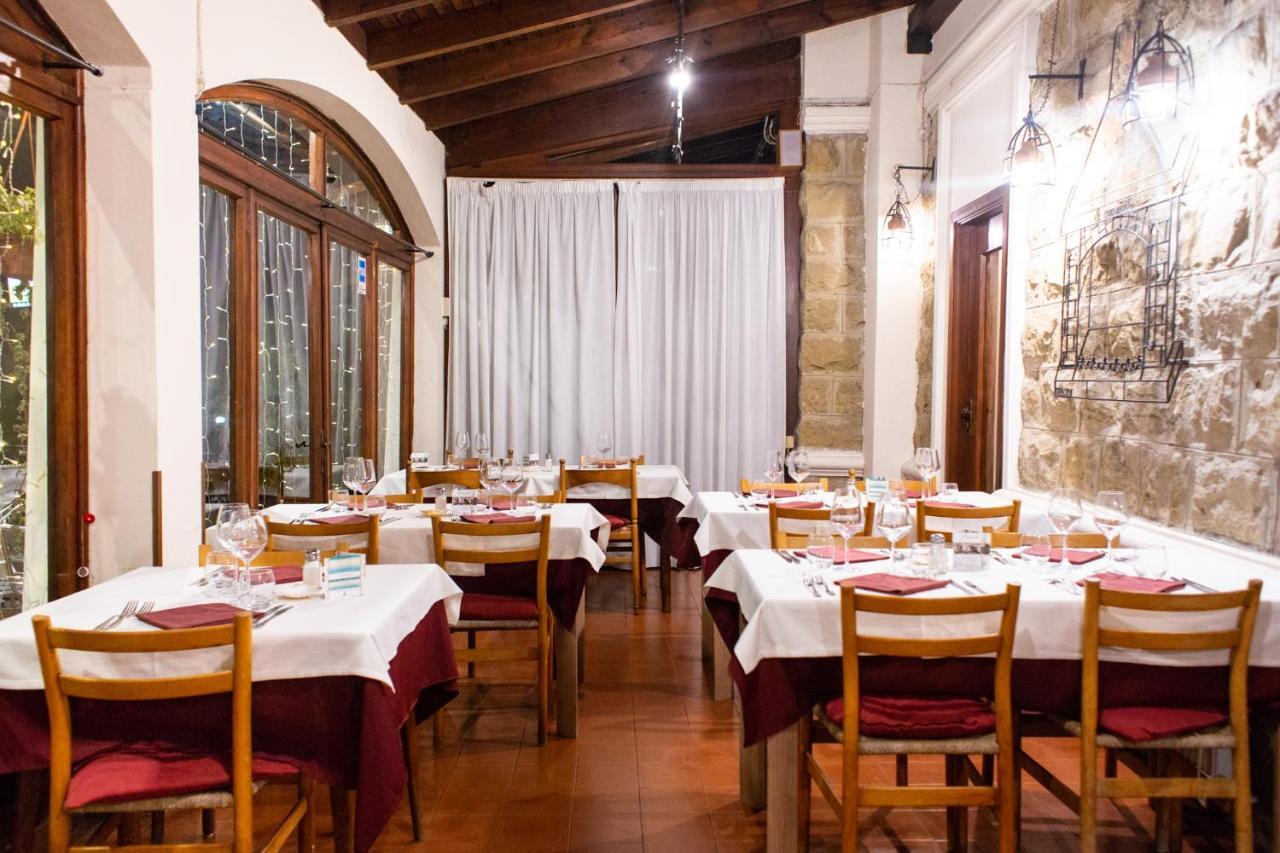 Hotel Ristorante Il Caminetto Diano Marina Extérieur photo